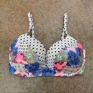 Victoria’s Secret Swim Top Angel Convertible 36DD